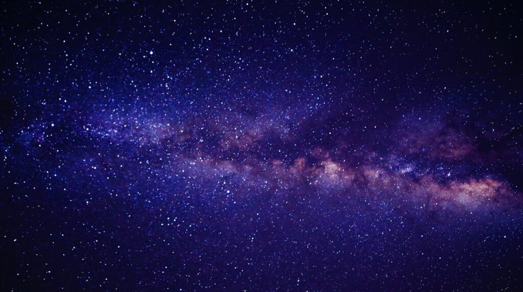 Esplora i Racconti Fantascienza Esempi Più Coinvolgenti