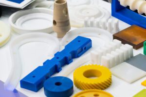 Materiali Plastici Esempi: Scopri Le Loro Applicazioni Nella Vita Quotidiana